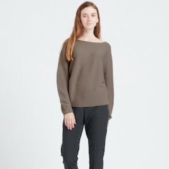 Uniqlo 3d Knit Volume Sleeve Sweater 